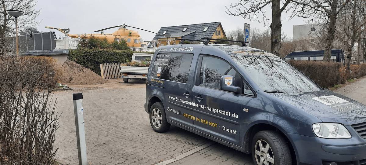 Einsatzfahrzeug vom Schlüsseldienst Hauptstadt in Berlin