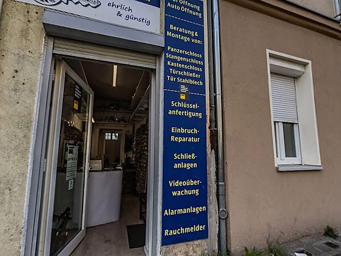 Echtes Geschäft, echte Adresse