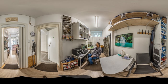 360-Grad-Panorama des Büros für Notdienst und Einsatzplanung